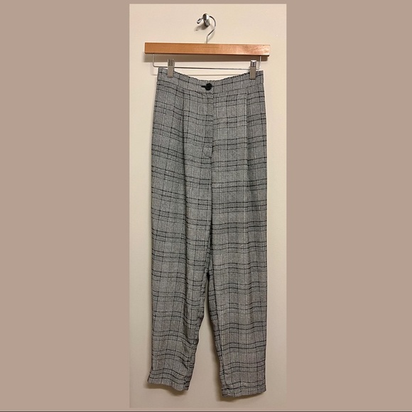 🍯 Plaid pleated trousers / pants • H&M • black & white - Picture 2 of 5